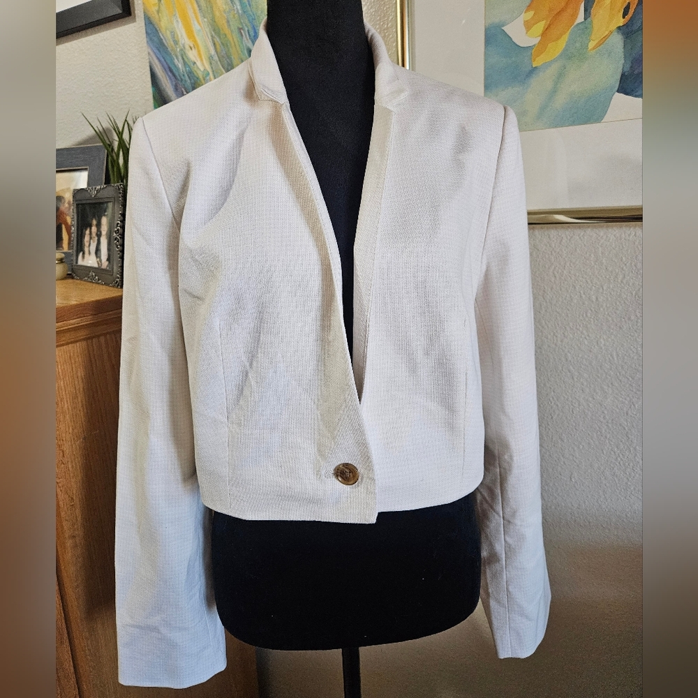 Cropped jacket. Size 12